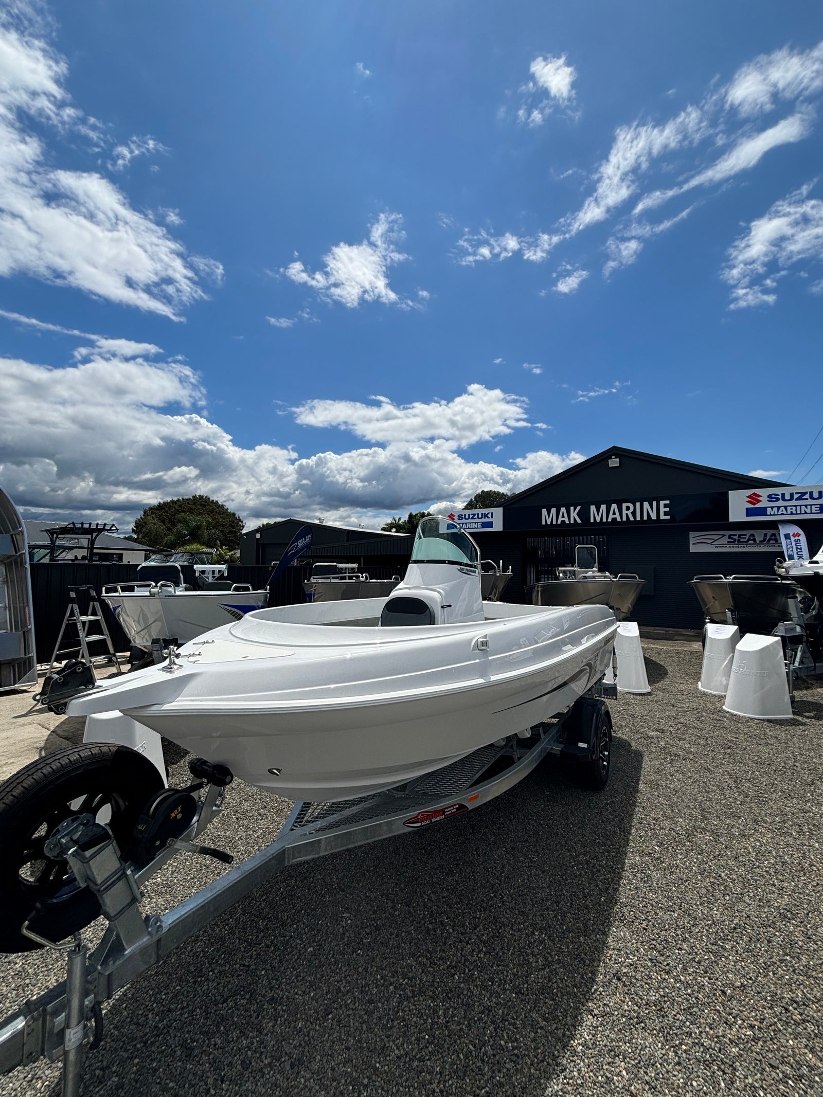 Haines Hunter 525 Prowler ( Centre Console )