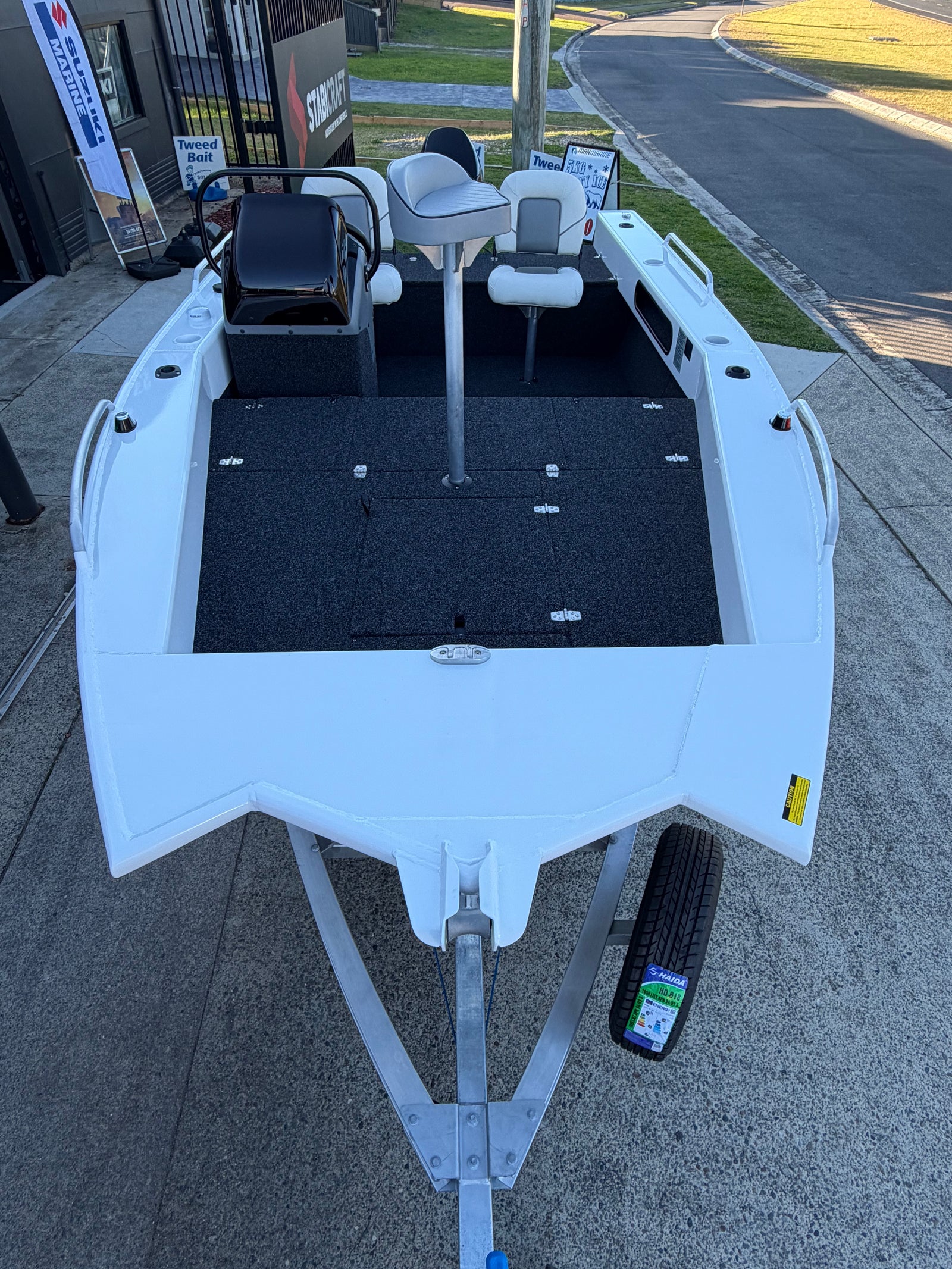 Quintrex 450 Hornet