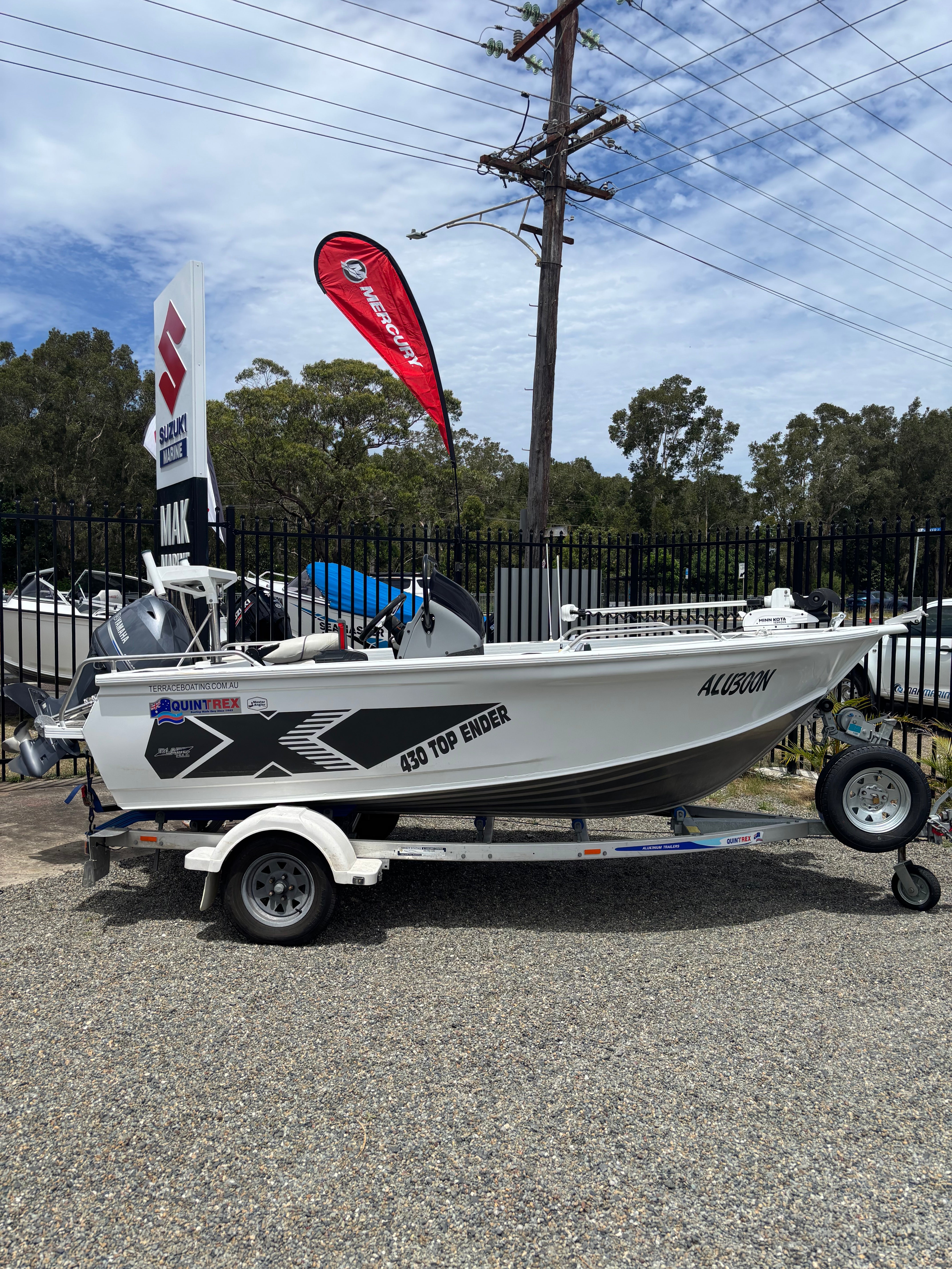 Quintrex 430 Top Ender (2022 Model)