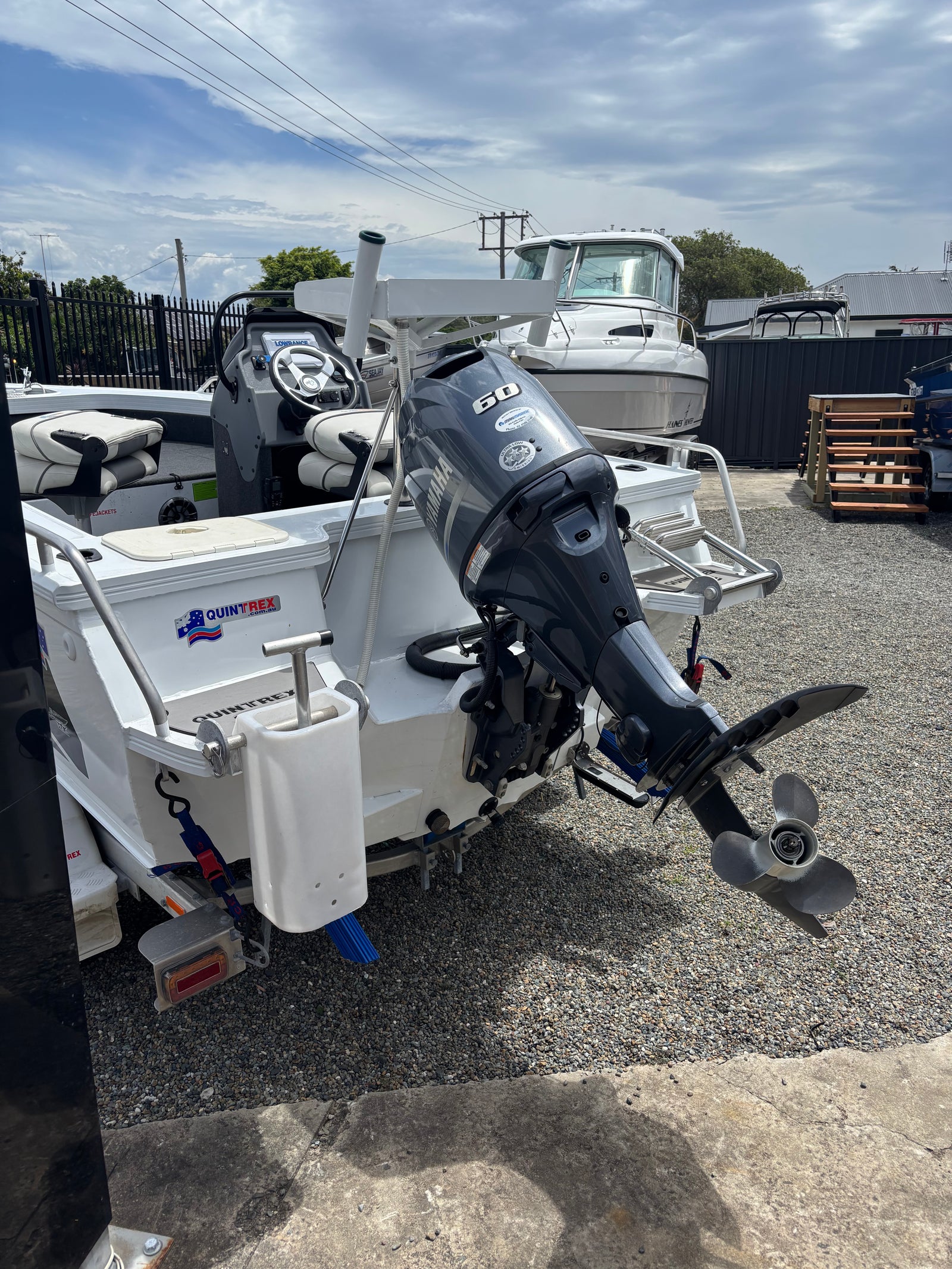 Quintrex 430 Top Ender (2022 Model)