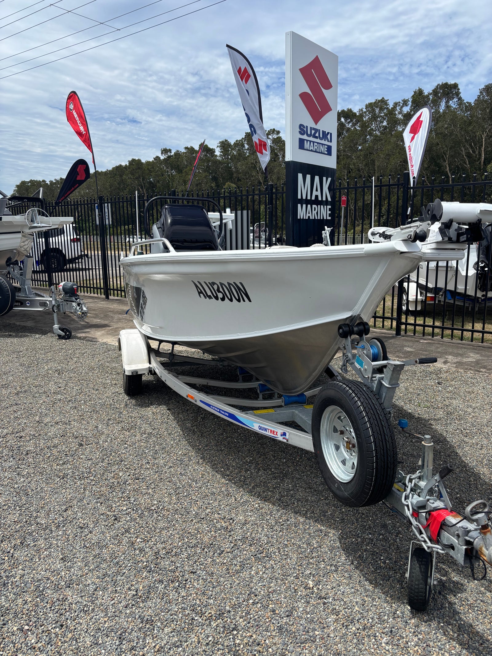 Quintrex 430 Top Ender (2022 Model)