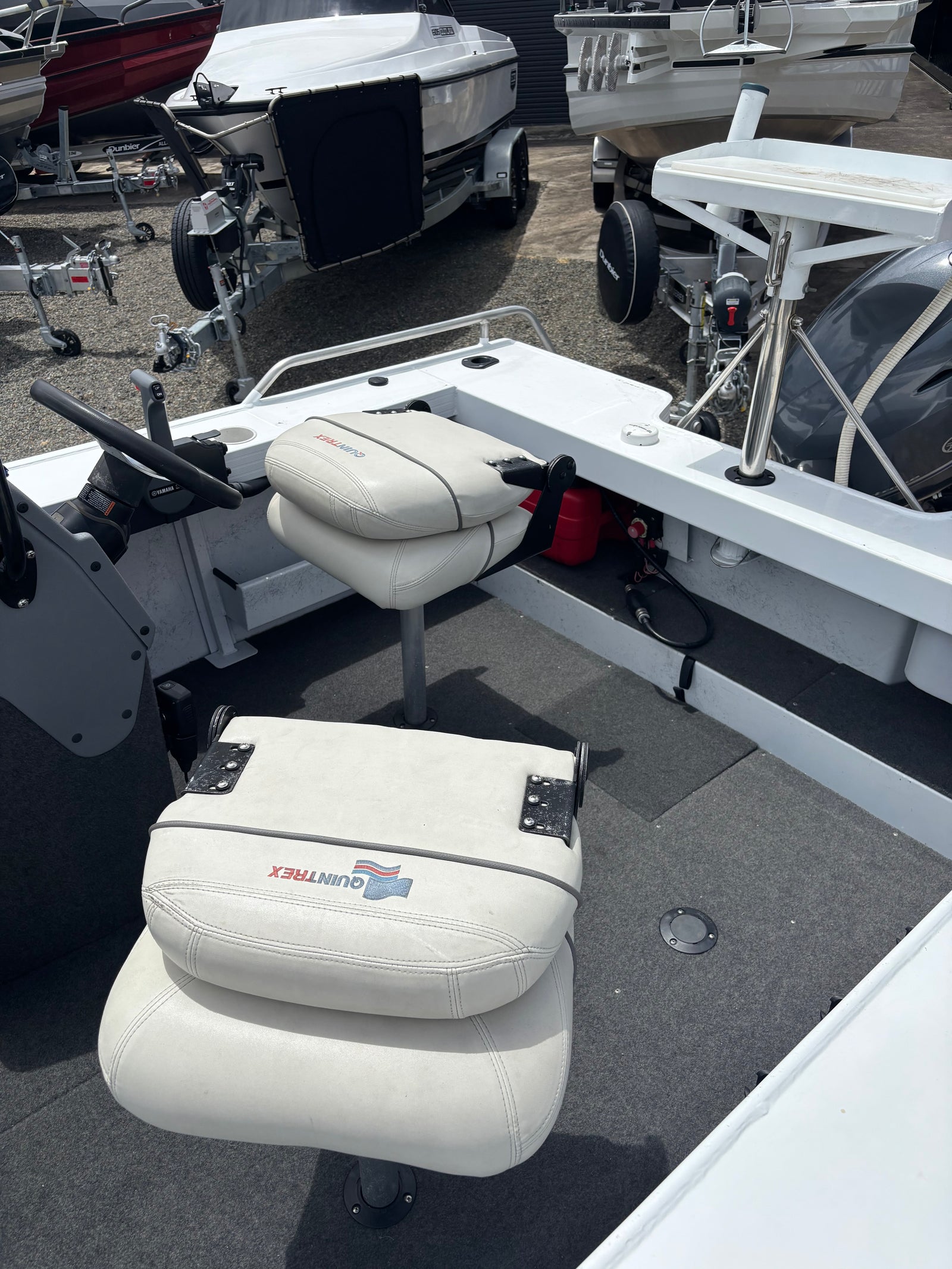 Quintrex 430 Top Ender (2022 Model)