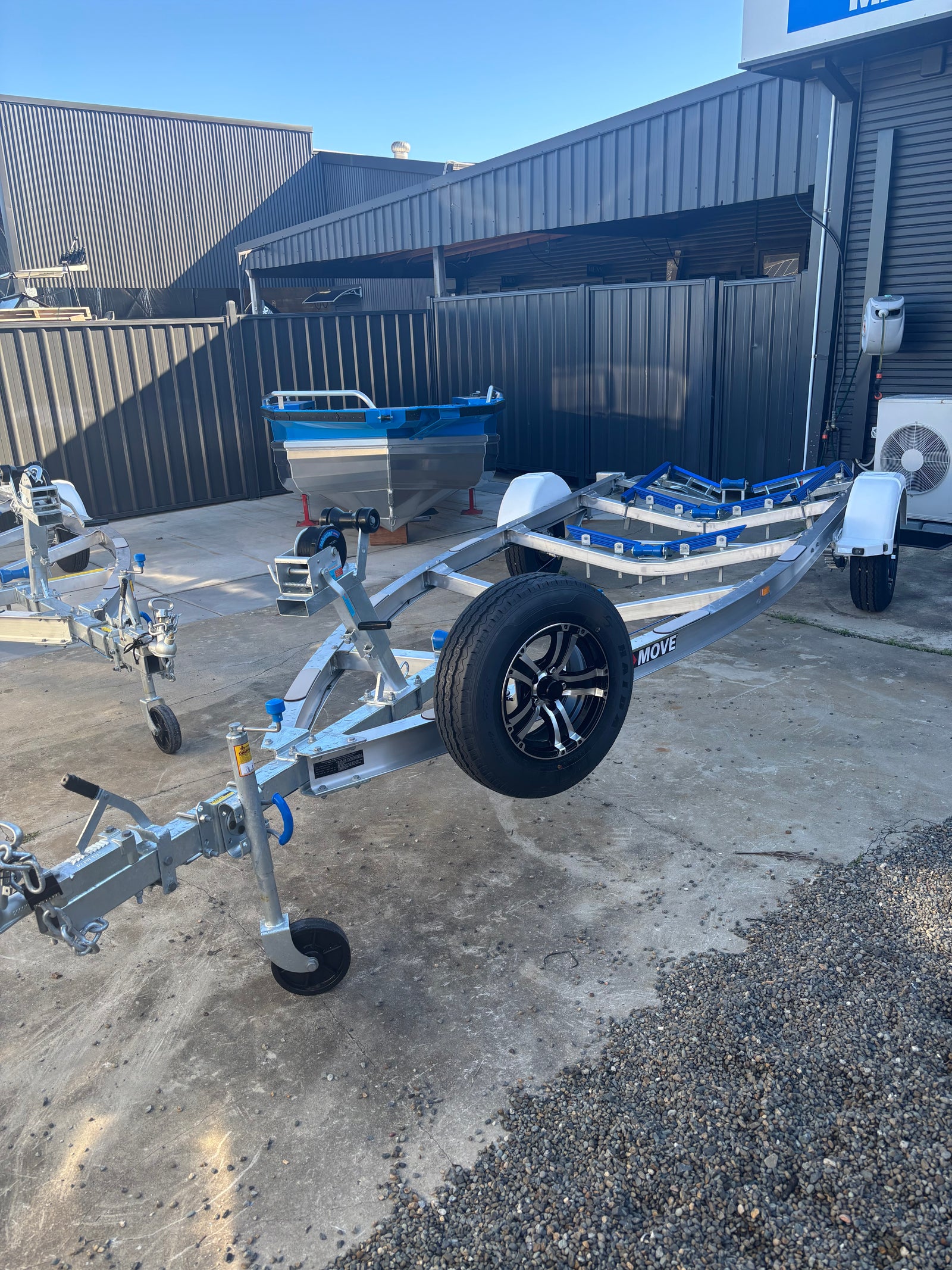 MOVE Aluminium Braked Boat Trailer TA1595S14SB (Suits Boats 5.3M - 5.7M)