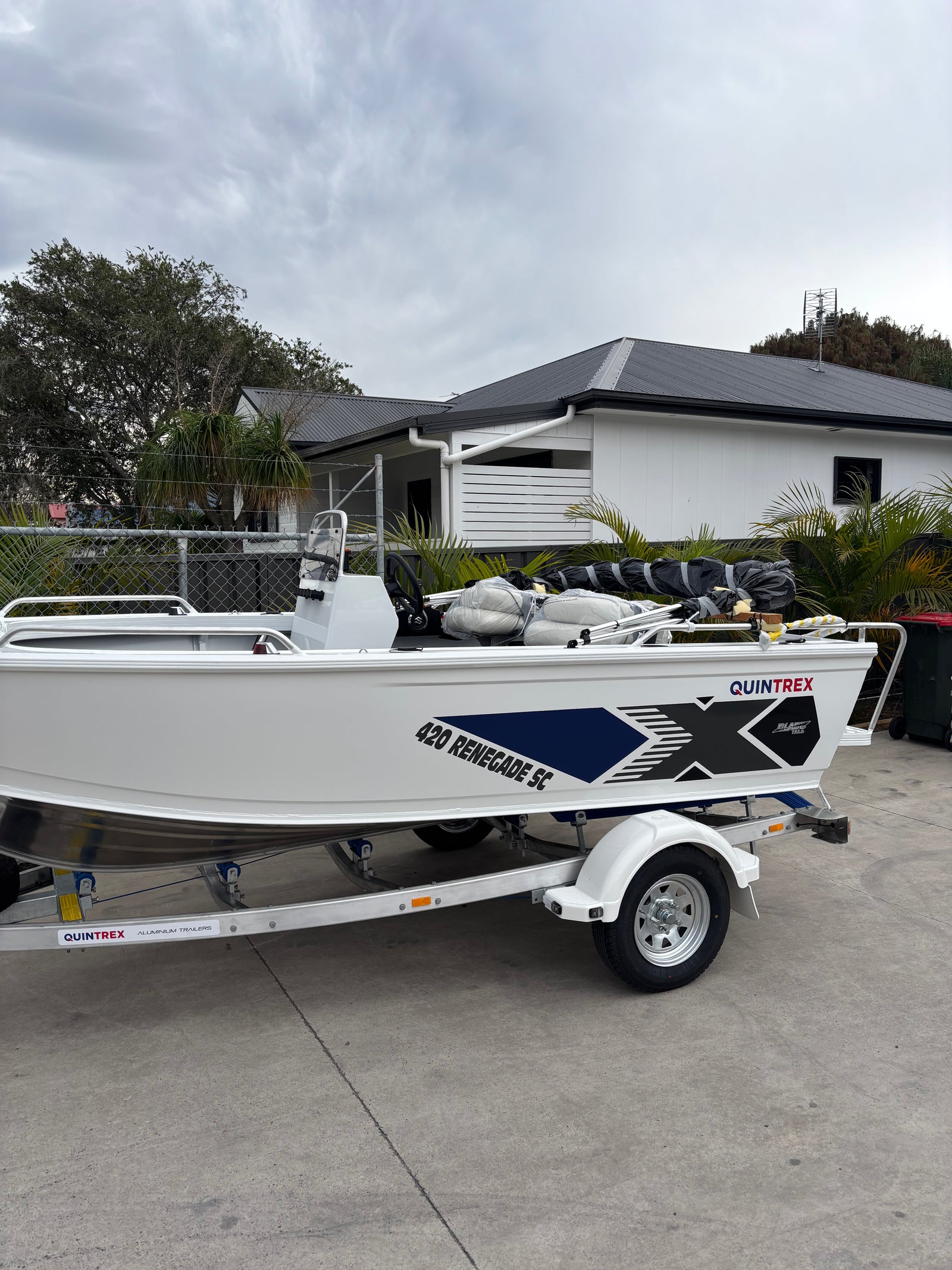 Quintrex 420 Renegade SC