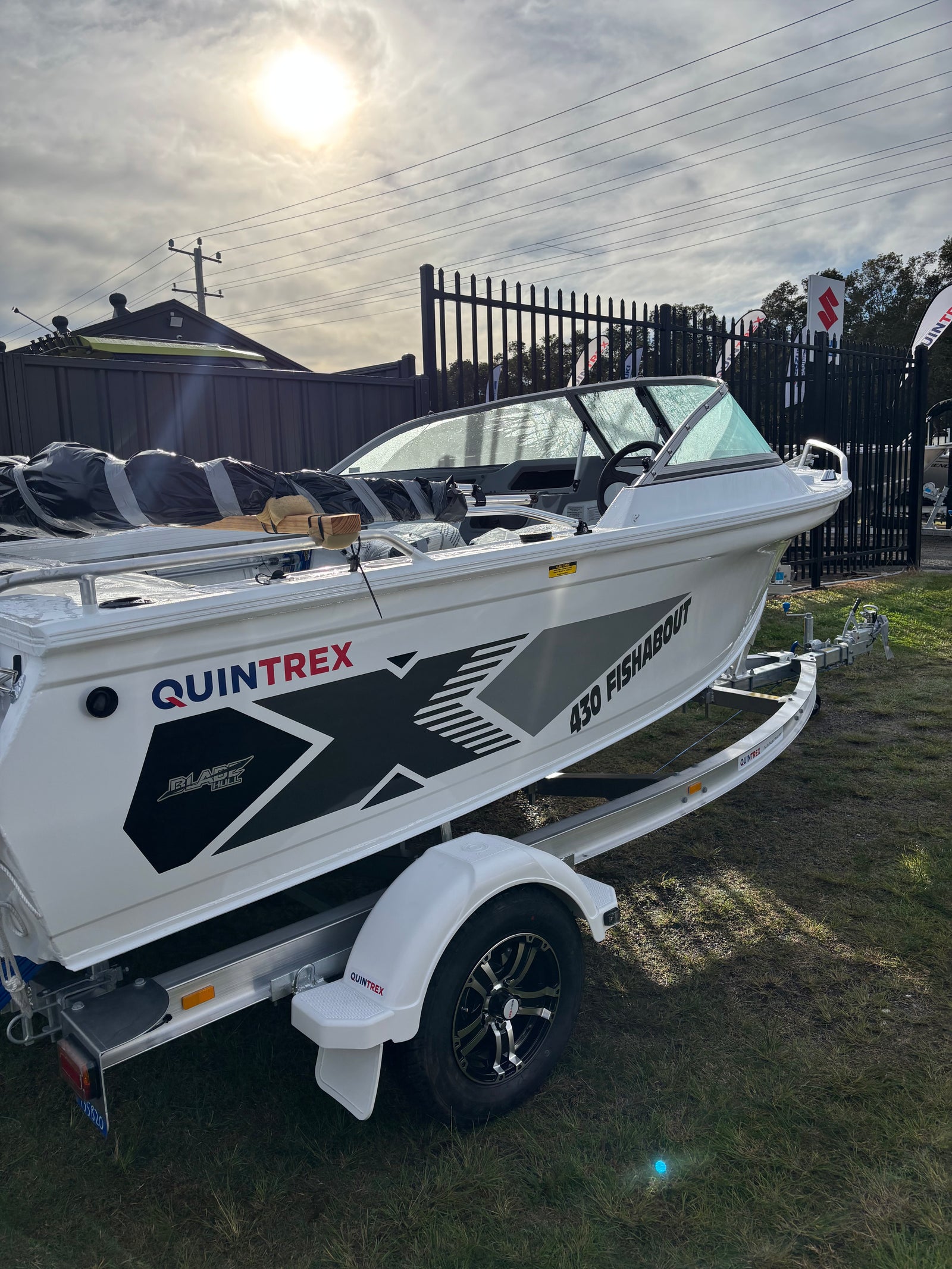 Quintrex 430 Fishabout