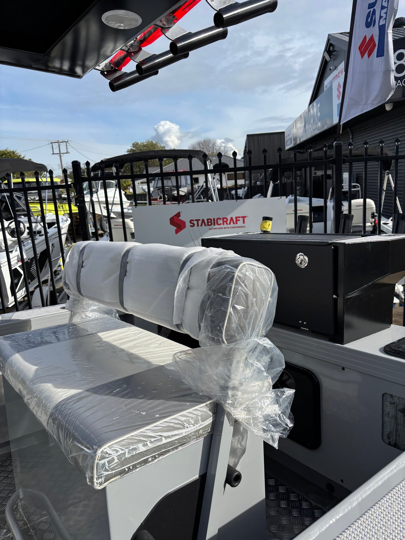 Yellowfin 5800 Centre Cabin