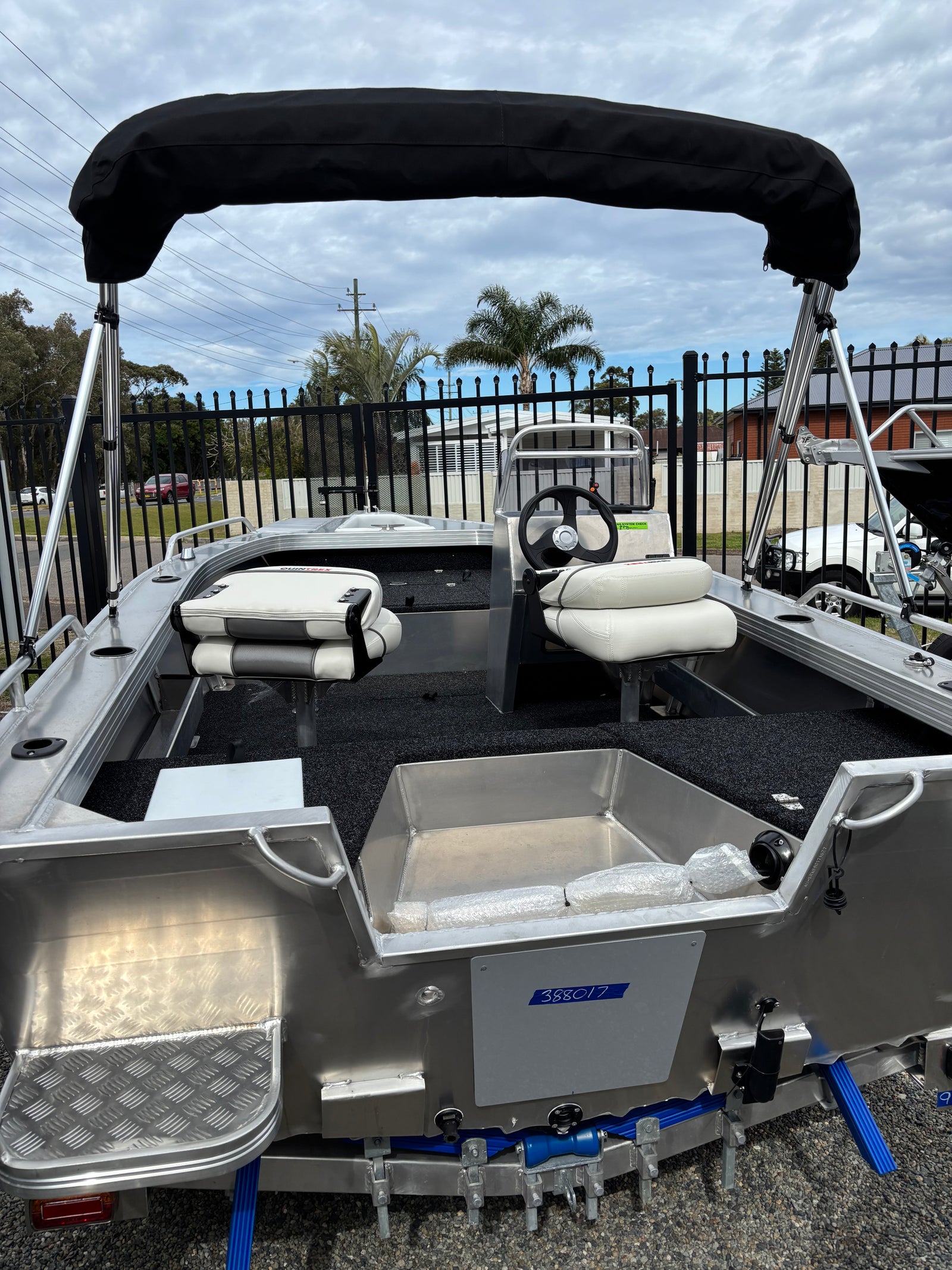 Quintrex 420 Renegade SC