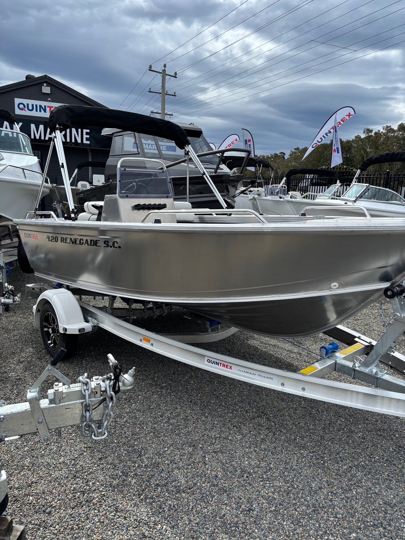 Quintrex 420 Renegade SC