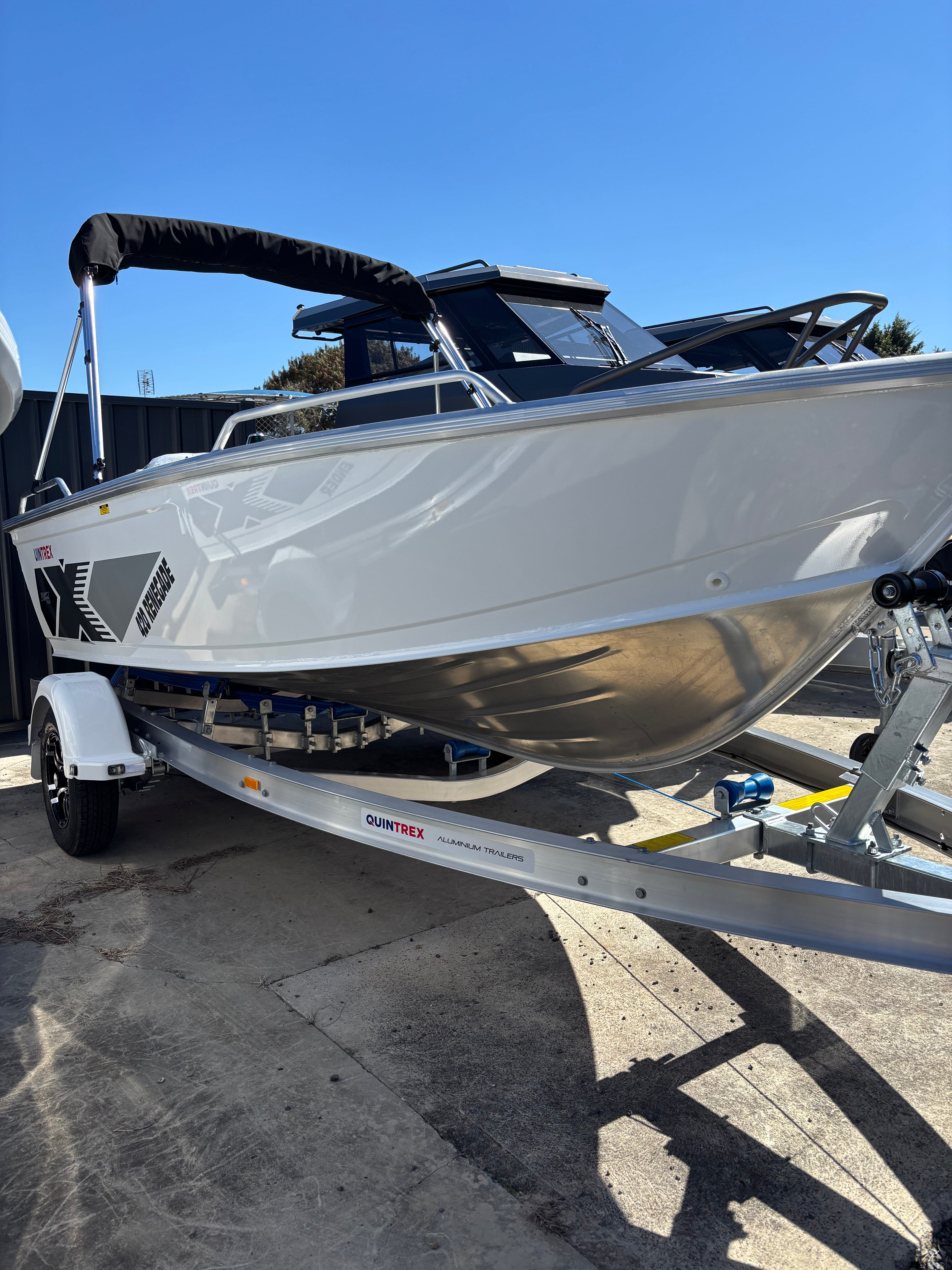 Quintrex 420 Renegade TS