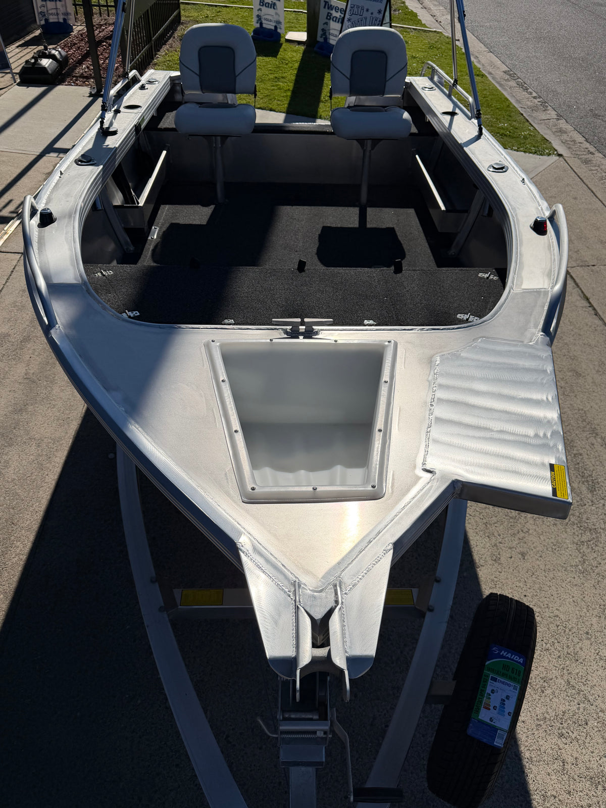 Quintrex 440 Renegade TS