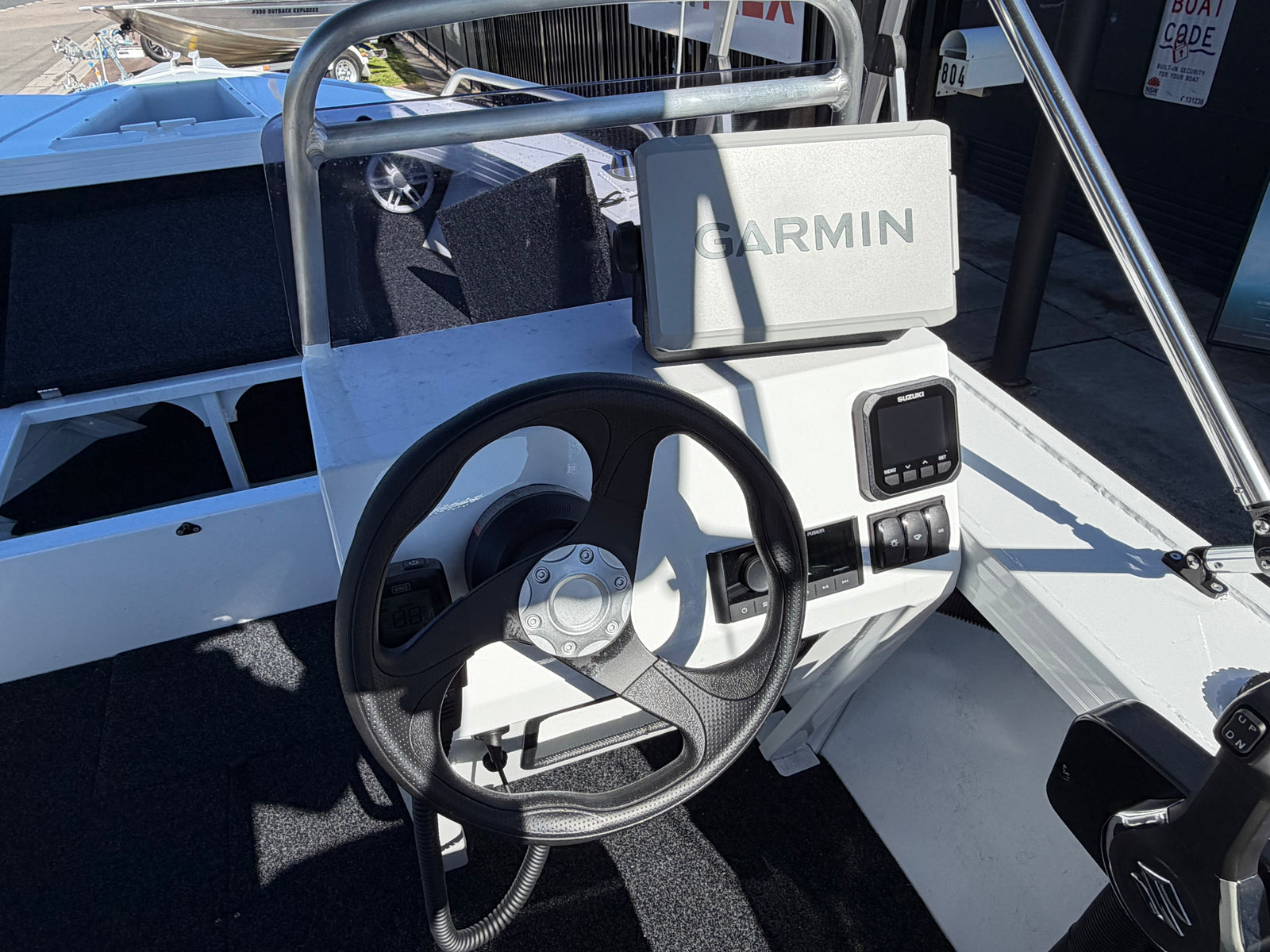 Quintrex 460 Renegade SC (Side Console)