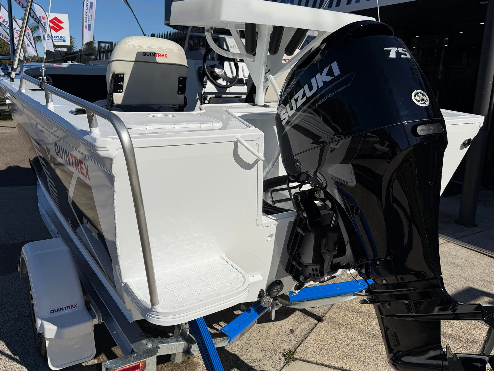 Quintrex 460 Renegade SC (Side Console)