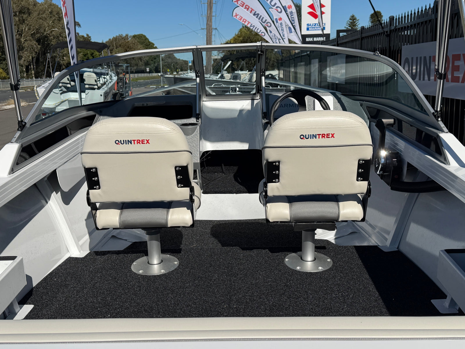 Quintrex 430 Fishabout